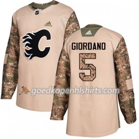 Calgary Flames Mark Giordano 5 Adidas 2017-2018 Camo Veterans Day Practice Authentic Shirt - Mannen